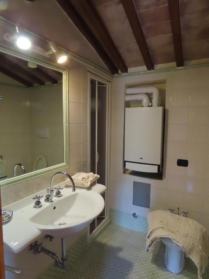 Bed and Breakfast Fonte Magia Castel de' Fiori Exterior foto