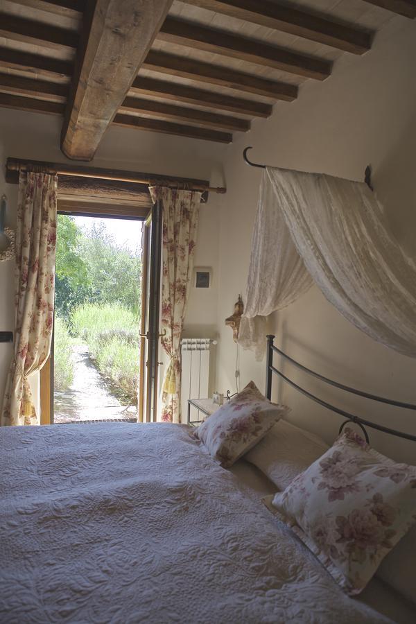 Bed and Breakfast Fonte Magia Castel de' Fiori Exterior foto