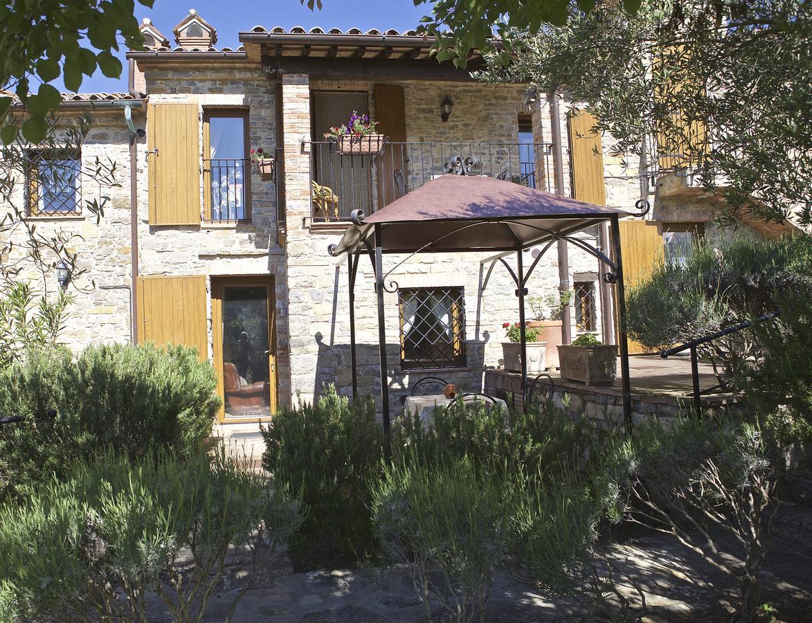 Bed and Breakfast Fonte Magia Castel de' Fiori Exterior foto